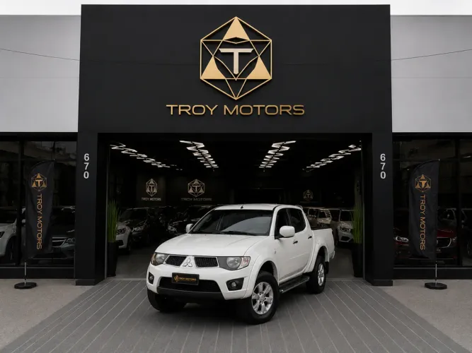 Mitsubishi L200 Triton HPE 3.5 CD V6 24V Flex Aut. 2013