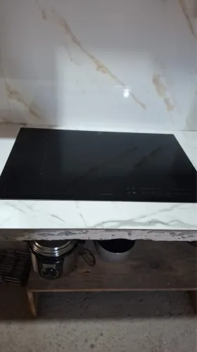 Cooktop 4 Bocas de Indução Electrolux Expert com Unicook e Timer (IE80P) 