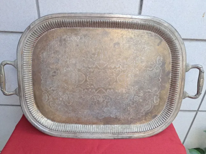 Antiga Bandeja espessurado a prata retangular com alças no tamanho 67 X 43 cm