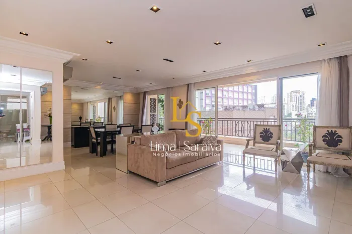 Apartamento com 4 dormitórios à venda, 210 m² e 3 vagas em Higienópolis
