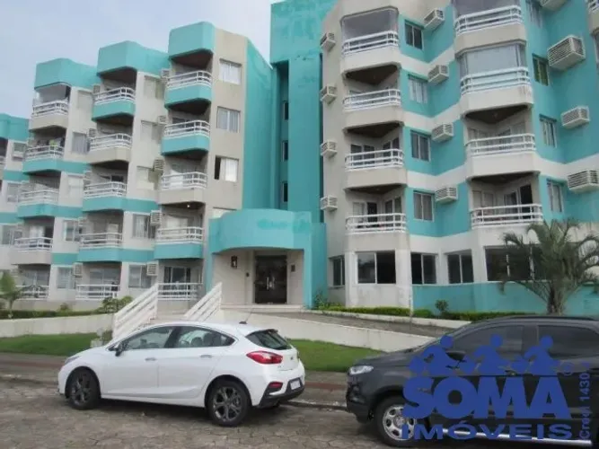 Apartamento a venda no condomínio Estrela do Mar I no bairro Ingleses do Rio Vermelho - Fl
