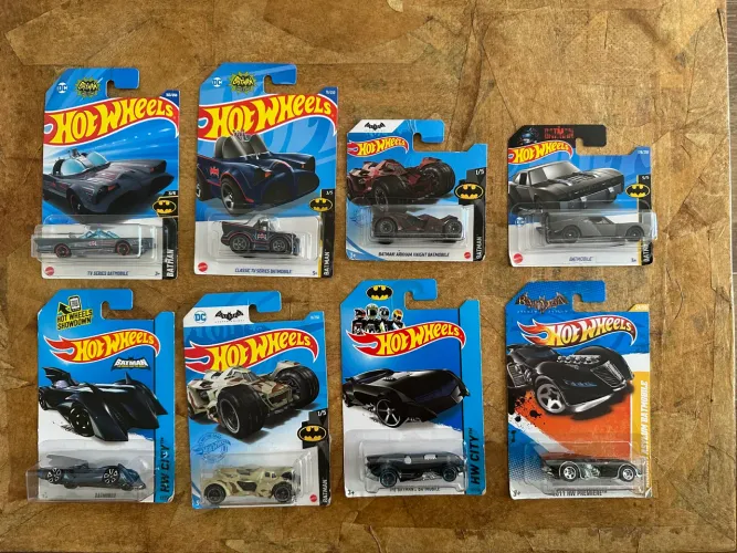 Hot Wheels batman batmóvel batmobile 8 modelos