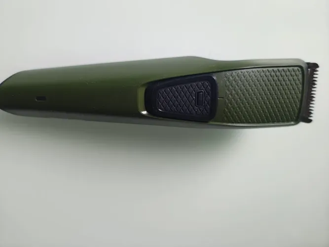 Aparador de Barba Philips BT1230 Series 1000 - Bivolt ( Novo)
