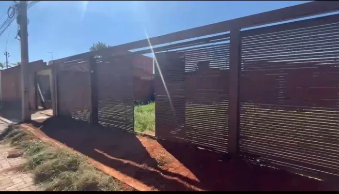 Lote vazio para construção sol nascente trecho 3. Avenida principal do comércio.