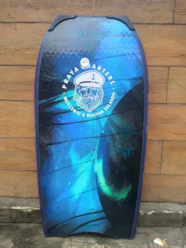 Bodyboard GT Water 41,5 prancha usada na trip p/ Mentawaii lycra Stealth