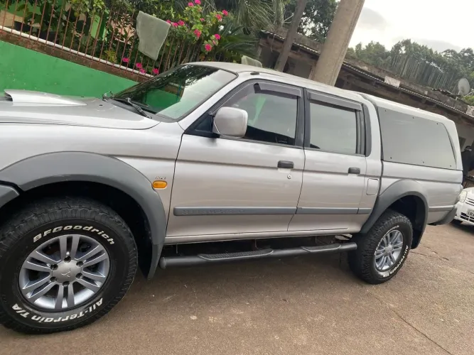 Mitsubishi L200 Outdoor HPE 2.5 4X4 CD T.dies. Aut. 2007