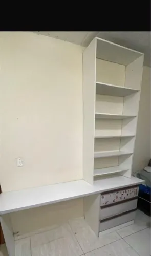 Vendo Rack escrivaninha com gavetas