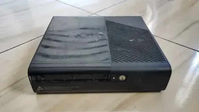 xbox 360 funcionando perfeitamente faço entrega pela olx (apenas Console)