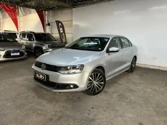 Volkswagen Jetta Highline 2.0 TSI 16V 4P Tiptronic 2014