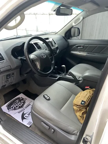 Toyota Hilux CD SRV D4-d 4X4 3.0 TDI Diesel AUT 2013