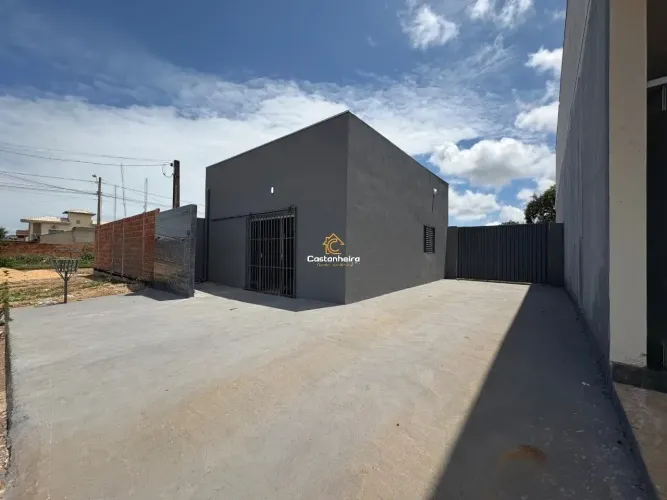 Sala Comercial 212m² de lote e 45m² de sala - plano diretor sul