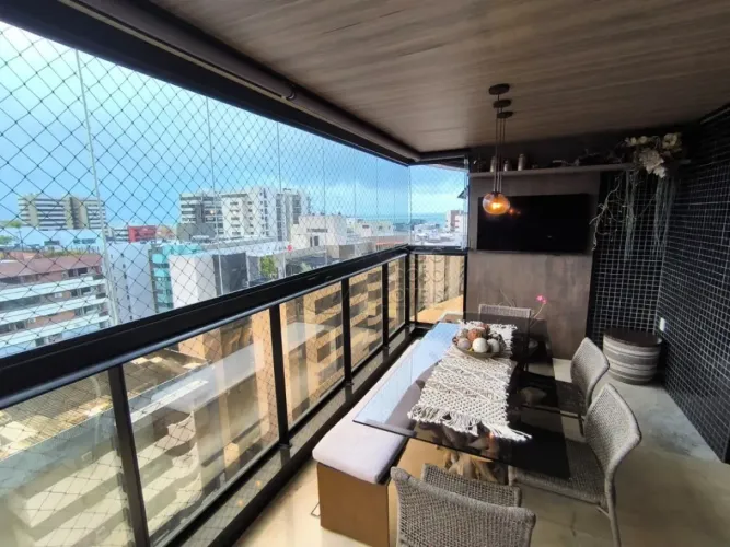 Apartamento com 4 Quartos com Varanda Gourmet e Vista Mar à venda no Edf. Maison Grand Roy