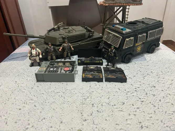 Brinquedo Comando em ação soldier force 
