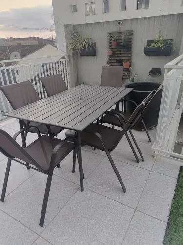 Conjunto Mesa Externa + 6 Cadeiras para Jardim/Varanda - 1 Ano de Uso