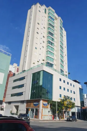 OPORTUNIDADE COBERTURA DUPLEX 4suítes, 4vgs, piscina priv. finamente mobiliada e equipada