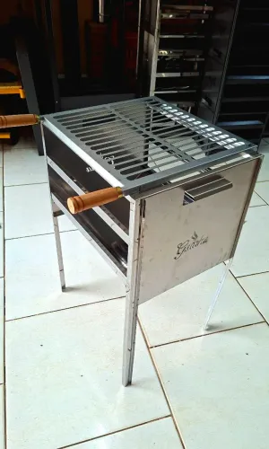 Churrasqueira portátil inox