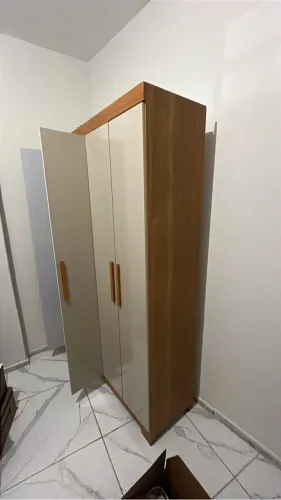 Roupeiro 4 portas 100% Mdf