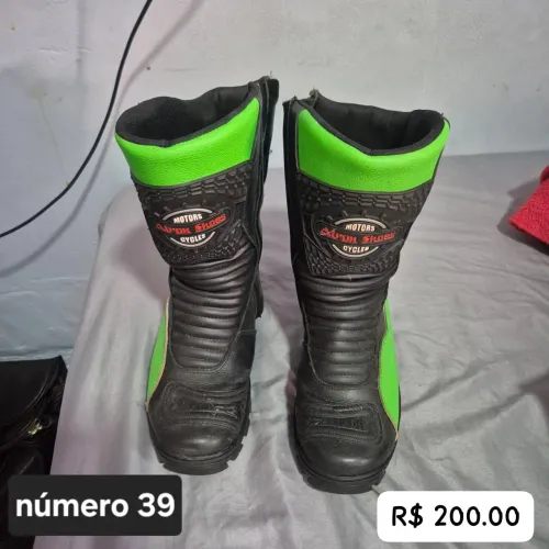 Bota motoqueiro numero 39