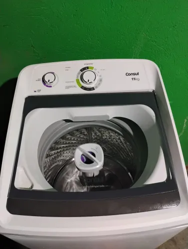 Máquina de lavar semi-nova