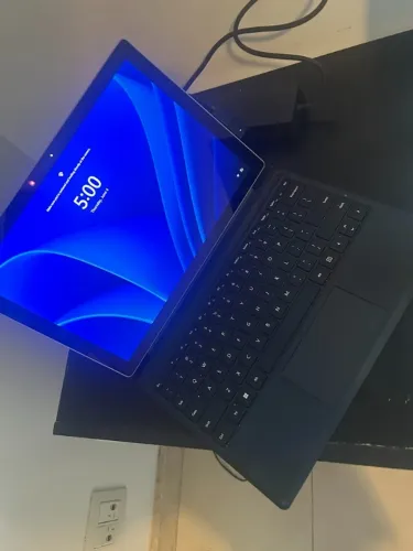 Microsoft Surface Pro 6 - I7 16GB 512GB WiFi Windows 11 Tablet - EXCELENTE