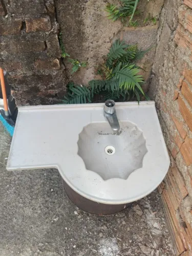 Lavatório com bancada