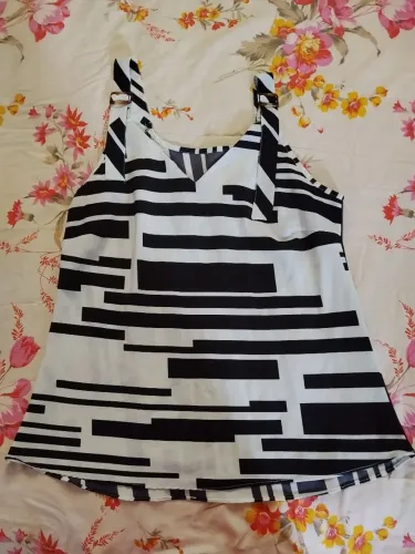 Blusa feminina tamanho M 15,00