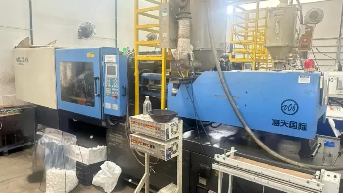 Injetora de Plástico Haitian HTF 250W - 250t