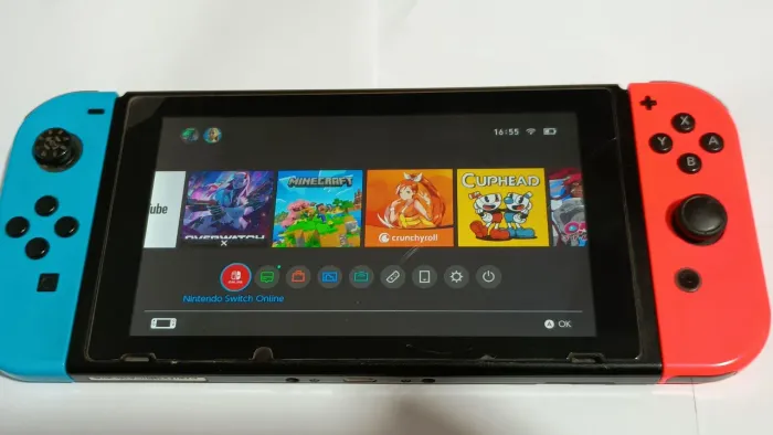 Nintendo Switch (Extremamente Usado)