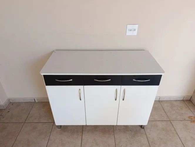 Balcão em MDF branco para cozinha