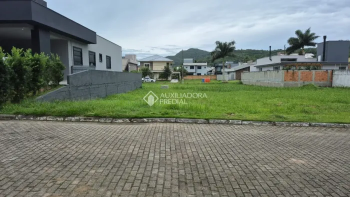 Terreno em condomínio na Cachoeira do Bom Jesus - Green Hills 4