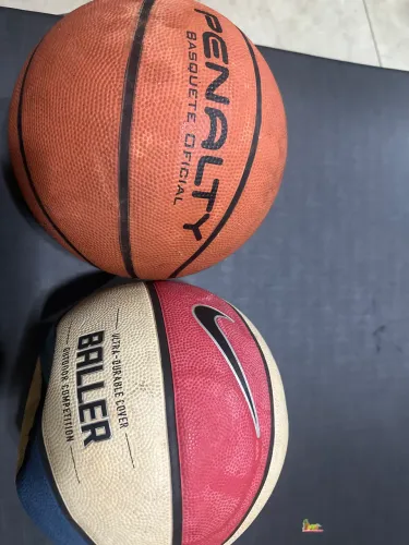 2 Bolas de basquete