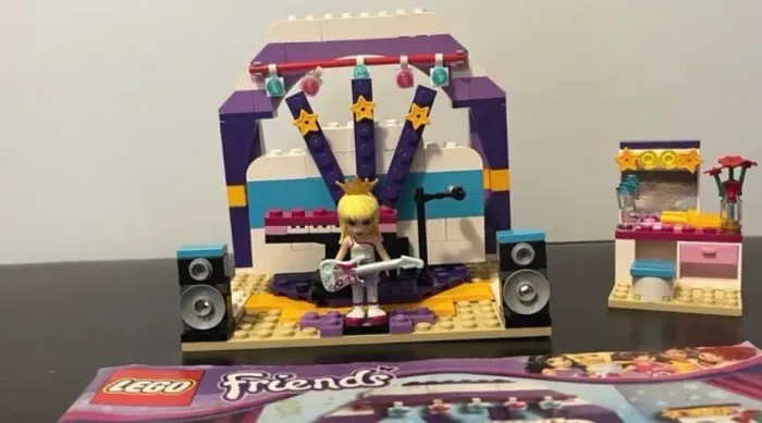 lego friends palco de ensaio