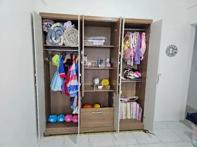 Guarda Roupas a venda