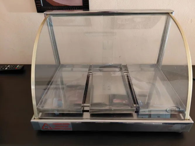 Estufa de Salgados Titã 220V Mod. W 3B - Ótimo Estado