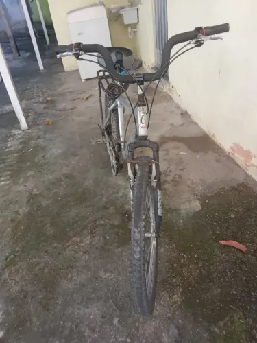 Vendo Bicicleta da Caloi de marcha!