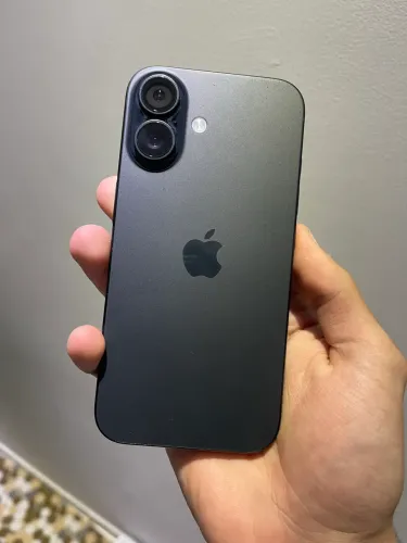 Iphone 16 preto 128g bateria 100%