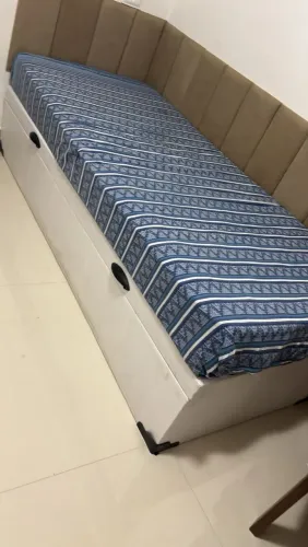 Cama box de solteiro com baú e colchão