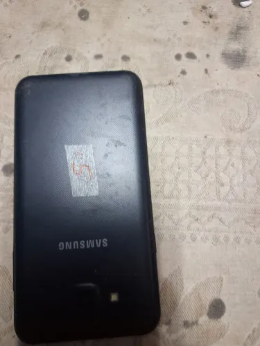 celular samsung para consertar ou retirada de peças não sei o modelo nem o defeito
