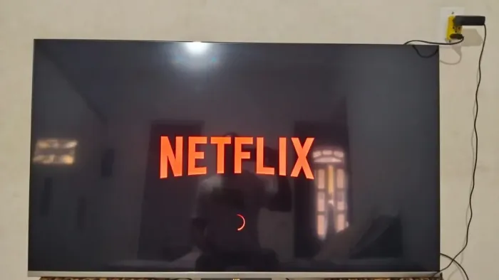 TV SMARTV 4K 65"