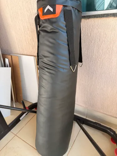 Saco de Pancada 60kg / 1,25m - Boxe, Muay Thai e MMA