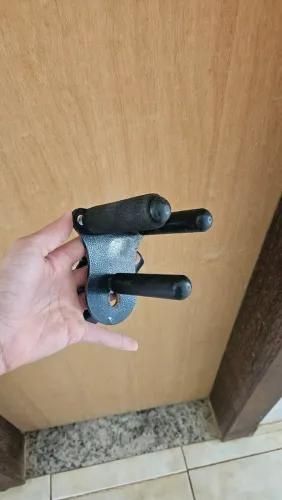 Pomo giratório de três pontos