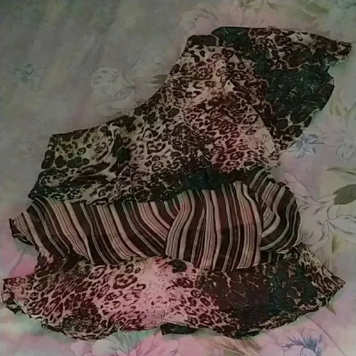 Blusa feminina ombro de fora semi nova tecido chiffon brechó desapego tamanho P até 38