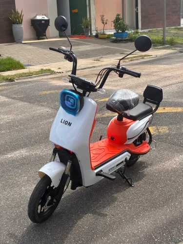 Scooter elétrica moto 