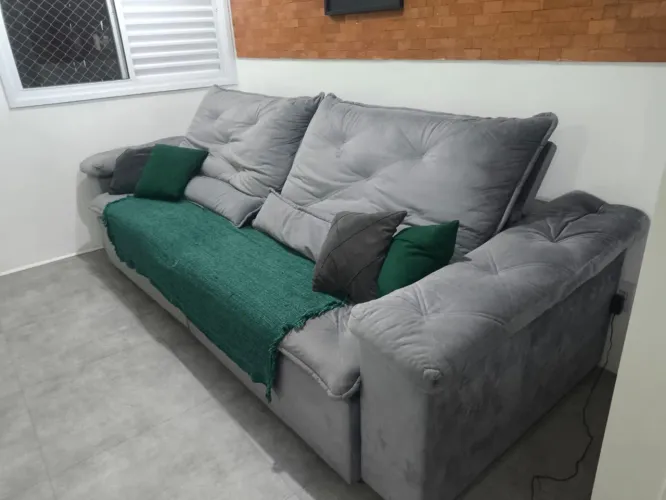 SOFÁ RETRÁTIL E RECLINÁVEL - 3 METROS