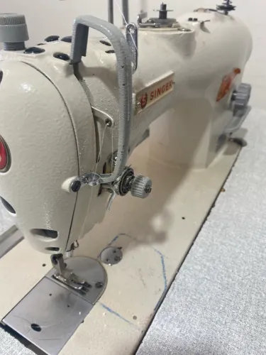 Máquina de Costura Industrial Singer Original - Reta 1 Agulha Direct Drive