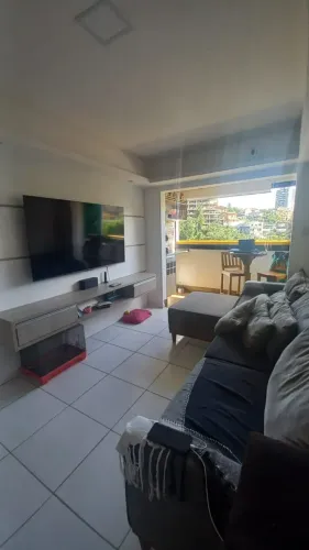 Apartamento Com 2 Quartos, Distribuído Em 56M² E 1 Vaga De Garagem Em Pernambués. BA77JD