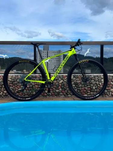 Bike CANNONDALE CARBON LEFTY OCHO TAM: M