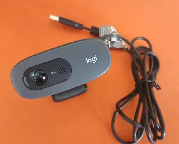 Câmera Web Webcam Logitech C270 HD 720p Microfone PC Notebook
