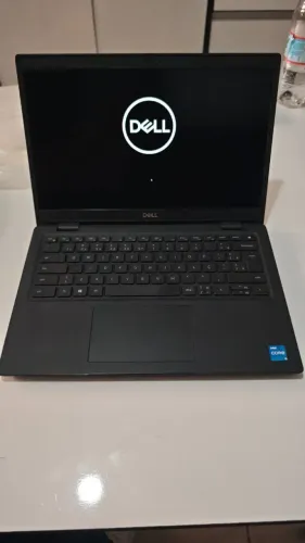NOTEBOOK DELL I5 11° GERAÇÃO 16GB<br>1B<br>SSD 256<br>R$2500,00.<br>Excelente estado de conservação.