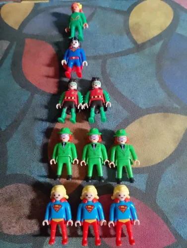 Bonecos DC Playmobil Kinder Ovo